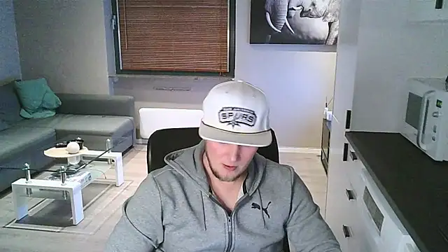 Dartanjanas13 online show from 11-13-25, 08:02