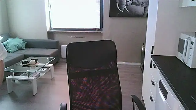 Dartanjanas13 online show from 11-16-25, 01:16