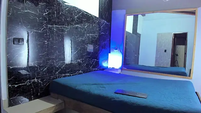 Snapshot of _Axel_09 chatting on 09-12-25, 04:23 Axel 09 online show from 09-12-25, 04:23