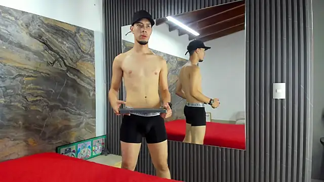 Snapshot of _Axel_09 chatting on 10-05-25, 04:25 Axel 09 online show from 10-05-25, 04:25