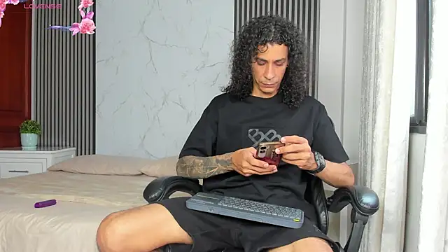 JackAndRosse  online show from 04-09-26, 04:24