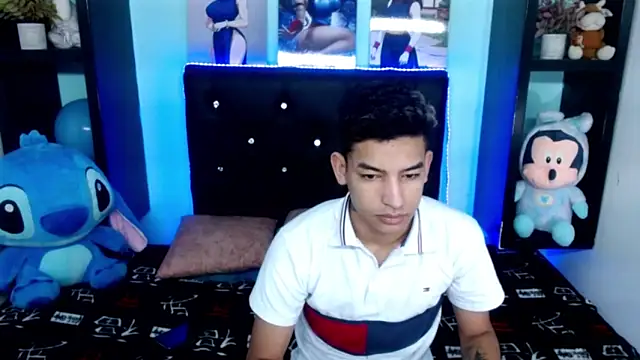 x oliver x online show from 10-05-25, 04:14