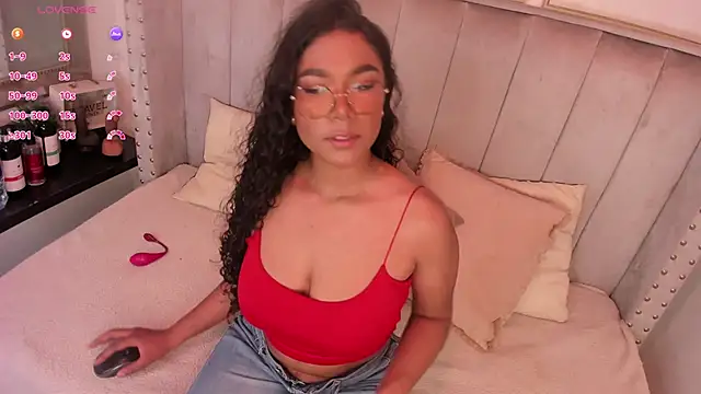 Snapshot of Seshat_Hitt chatting on 12-02-25, 04:47 Seshat Hitt online show from 12-02-25, 04:47