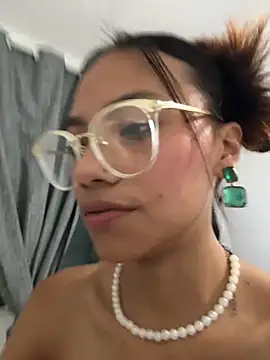 Nia Desire online show from 10-01-25, 06:40