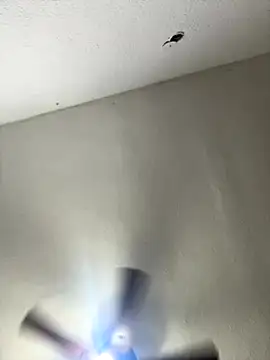 Nia Desire online show from 11-28-25, 06:46