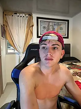Justin trevor1 online show from 06-18-26, 12:21
