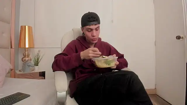 dark sun302 online show from 11-16-25, 09:08