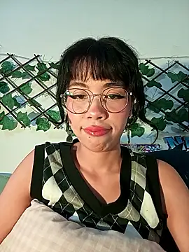 dolliette24 online show from 04-22-26, 11:00