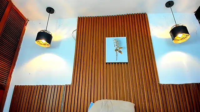 Evaa 18 online show from 10-25-25, 06:08