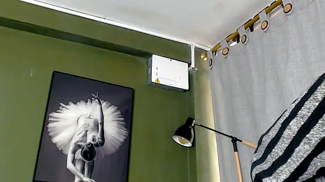 Evaa 18 online show from 09-16-25, 05:36