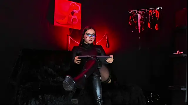 Snapshot of isabellestone chatting on 02-24-26, 09:26 isabellestone online show from 02-24-26, 09:26