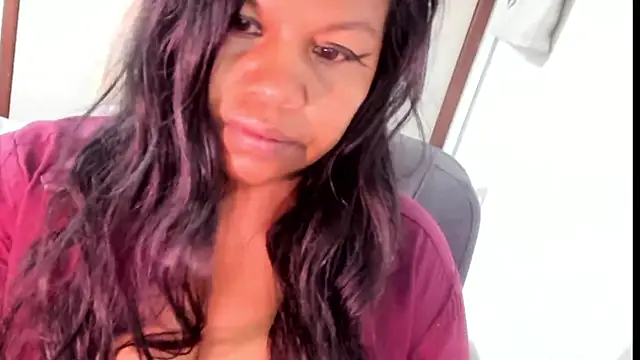 ebonylouissexyhot online show from 09-26-25, 09:05