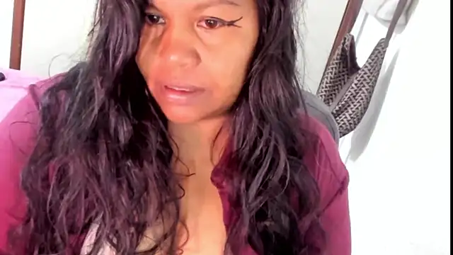 ebonylouissexyhot online show from 09-25-25, 03:34