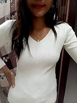 Snapshot of Raj-kumari chatting on 10-25-25, 04:29 Raj-kumari online show from 10-25-25, 04:29