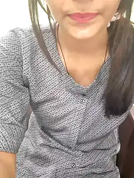Snapshot of Raj-kumari chatting on 10-13-25, 02:29 Raj-kumari online show from 10-13-25, 02:29