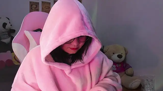 Snapshot of Lolii_Zoe chatting on 11-22-25, 02:21 Lolii Zoe online show from 11-22-25, 02:21