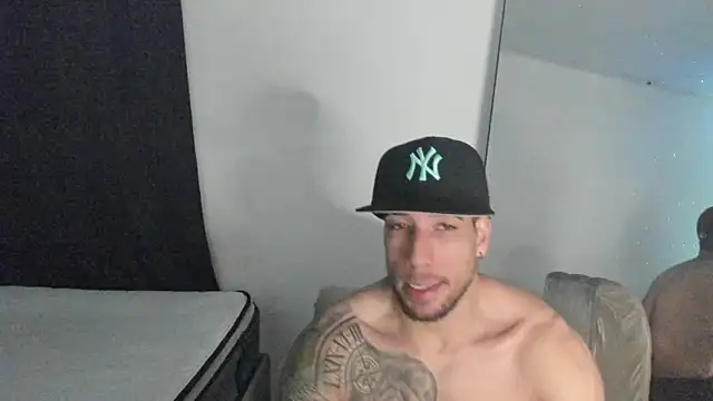 ThiagoLugo online show from 04-05-26, 02:51