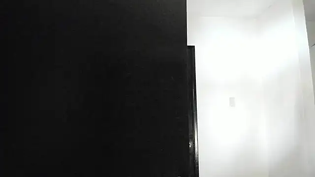 Snapshot of ThiagoLugo chatting on 07-11-26, 08:09 ThiagoLugo online show from 07-11-26, 08:09