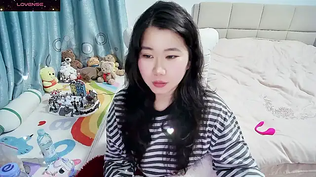 Onlyxixi online show from 11-28-25, 01:22