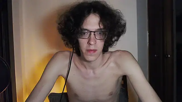 LovesomeCookie online show from 04-25-26, 07:11