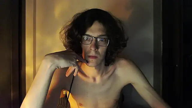 LovesomeCookie online show from 05-27-26, 04:14