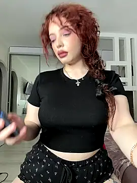 Snapshot of Hannah_xBaby chatting on 10-16-25, 10:01 Hannah xBaby online show from 10-16-25, 10:01