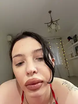 Hannah xBaby online show from 11-16-25, 12:32