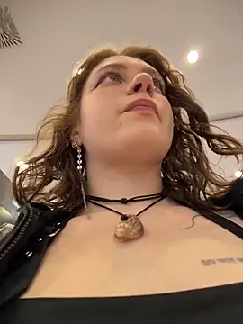 lucy-joy online show from 04-08-26, 10:28