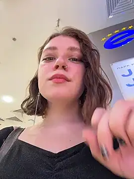 lucy-joy online show from 11-04-25, 12:20