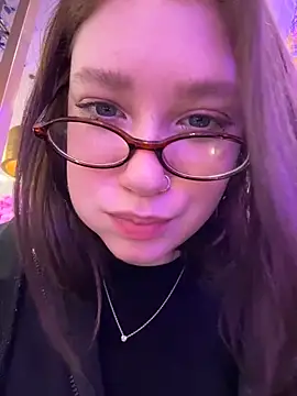 lucy-joy online show from 03-04-26, 09:17