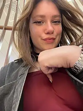 lucy-joy online show from 04-04-26, 09:38