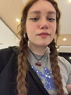 lucy-joy online show from 07-17-26, 10:12