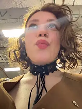 lucy-joy online show from 10-31-25, 11:40