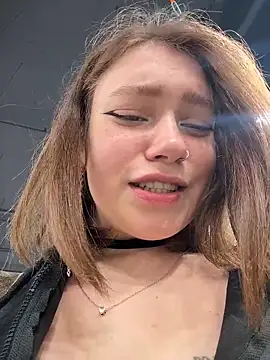 lucy-joy online show from 11-23-25, 08:13