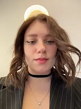 lucy-joy online show from 02-17-26, 11:18