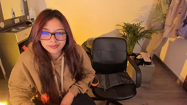 Verolake online show from 12-19-25, 01:31