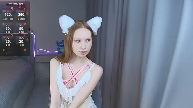 FoxyMira online show from 11-07-25, 01:15