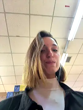 DollyTall online show from 09-15-25, 09:21