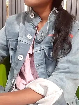 AnkitaDevi online show from 11-13-25, 04:38