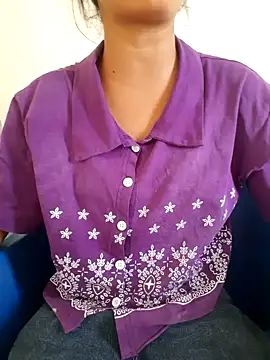 Snapshot of AnkitaDevi chatting on 06-12-26, 08:23 AnkitaDevi online show from 06-12-26, 08:23