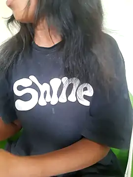 Snapshot of AnkitaDevi chatting on 06-21-26, 08:31 AnkitaDevi online show from 06-21-26, 08:31