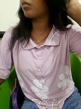 Snapshot of AnkitaDevi chatting on 07-14-26, 04:17 AnkitaDevi online show from 07-14-26, 04:17