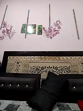 Yourhotsweetgirl online show from 12-17-25, 09:14