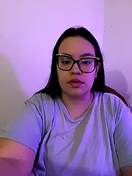 Emily Taylor2 online show from 11-14-25, 02:15