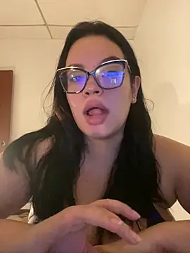 Emily Taylor2 online show from 09-10-25, 03:05