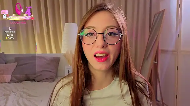 AvrilLeMell online show from 02-12-26, 09:03