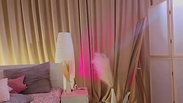 AvrilLeMell online show from 03-08-26, 02:04