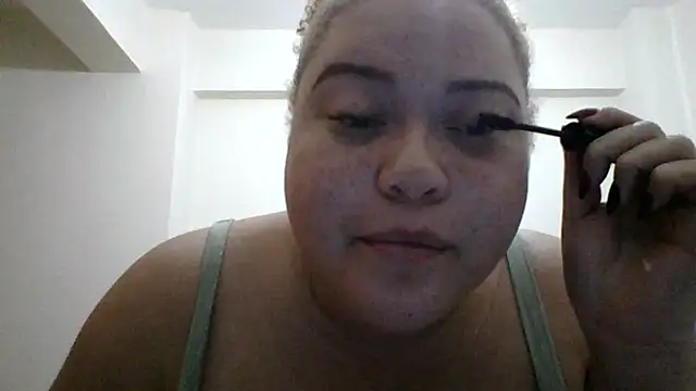 Snapshot of GoddessMocha chatting on 09-18-25, 11:35 GoddessMocha online show from 09-18-25, 11:35