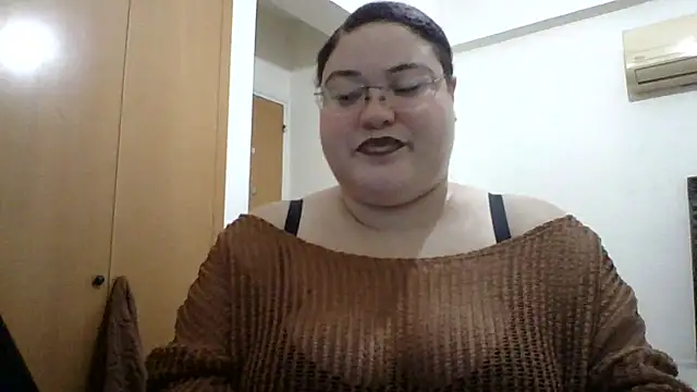 Snapshot of GoddessMocha chatting on 10-21-25, 09:25 GoddessMocha online show from 10-21-25, 09:25
