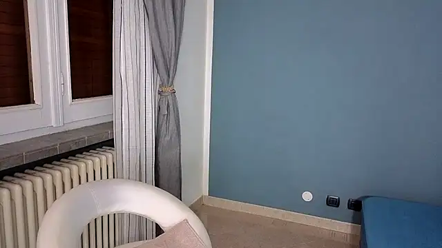 melinda 87 online show from 02-12-26, 04:40